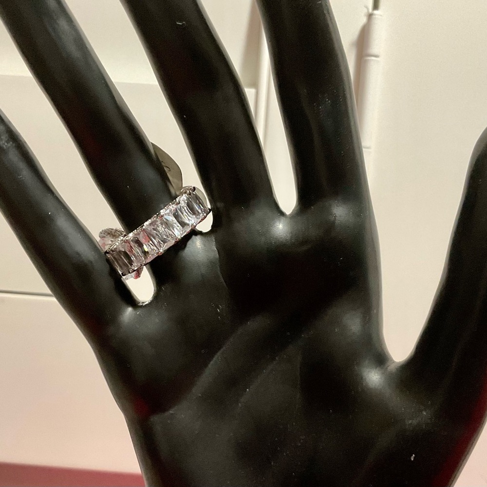 DIAMOND HANDMADE SIMULATED ENGAGEMENT RING 3.5 KARAT STERLING SILVER - Picture 5 of 12